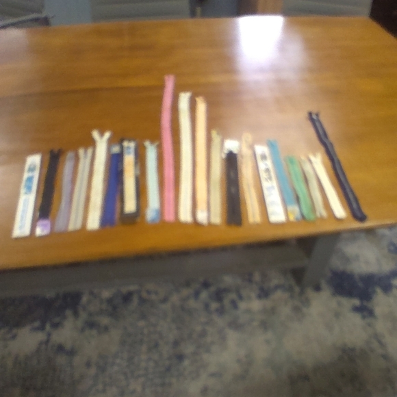 Lot of 20 Zippers Some Vintage Some New Old Stock Sewing Sew - Picture 1 of 6